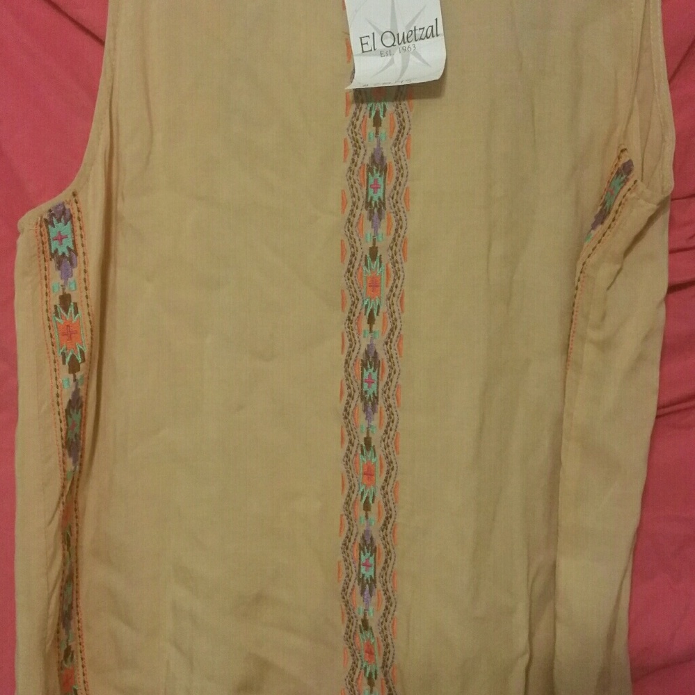 El Quetzal Split Back Sleeveless Shirt Top Blouse